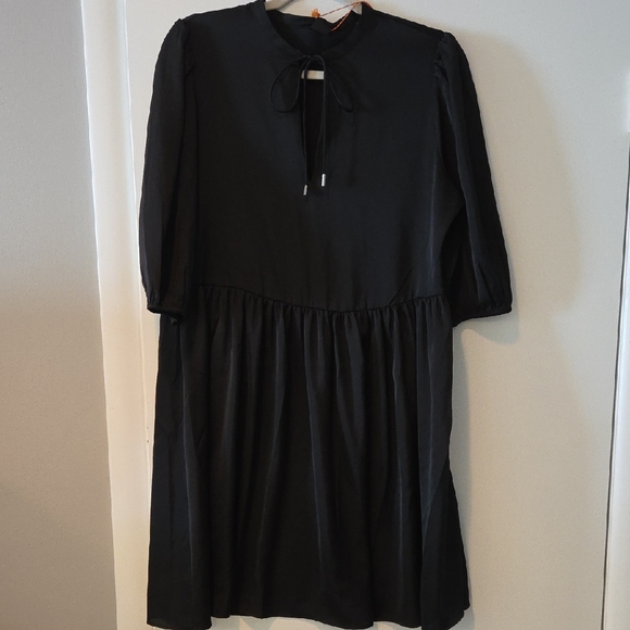 BOSS Elegant Black Long Sleeve Dress - Picture 2 of 7